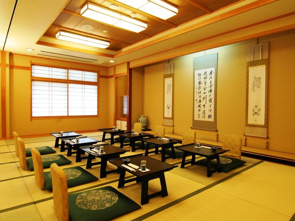 Yamatoya Hotel Yamanouchi  Buitenkant foto